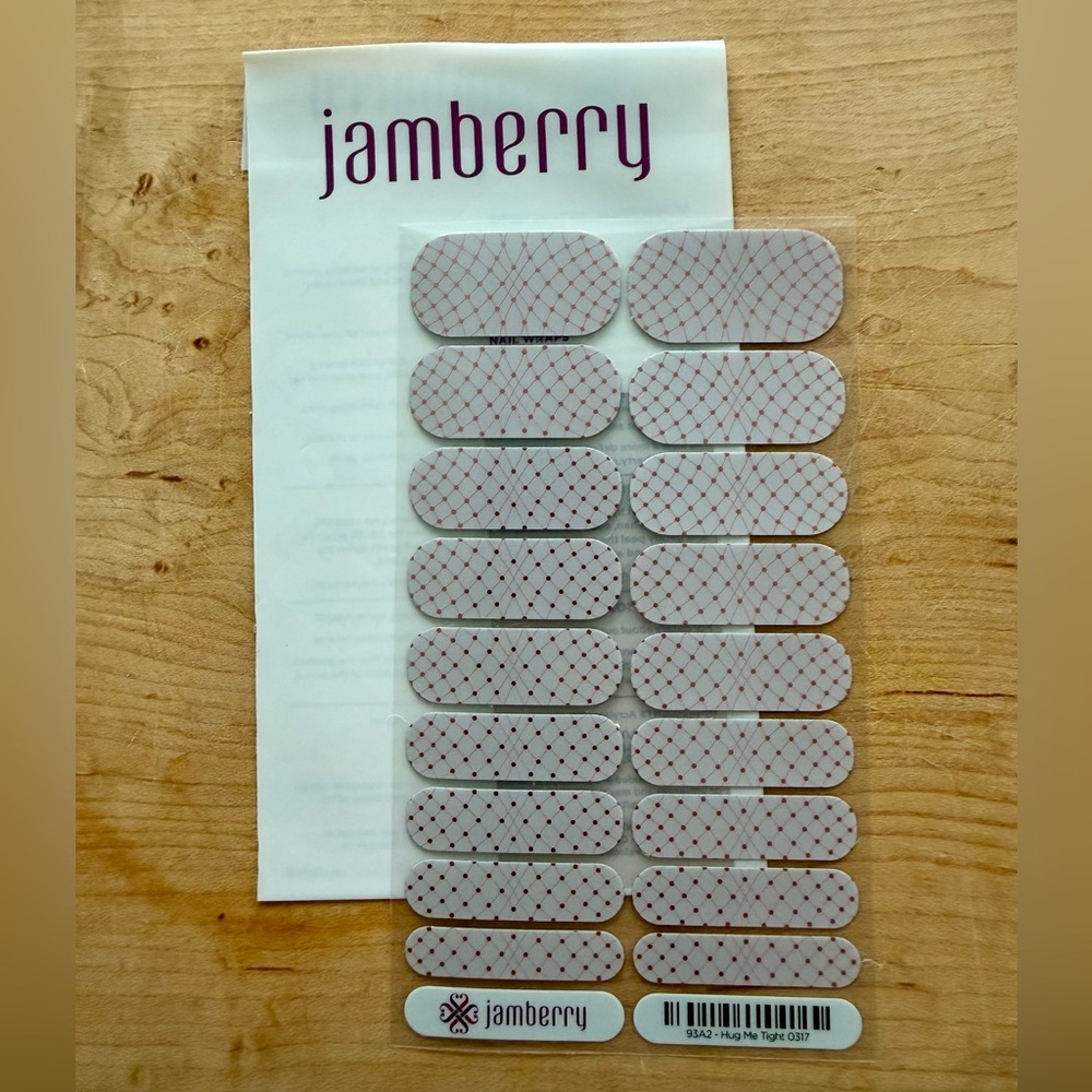 Hug Me Tight by Jamberry